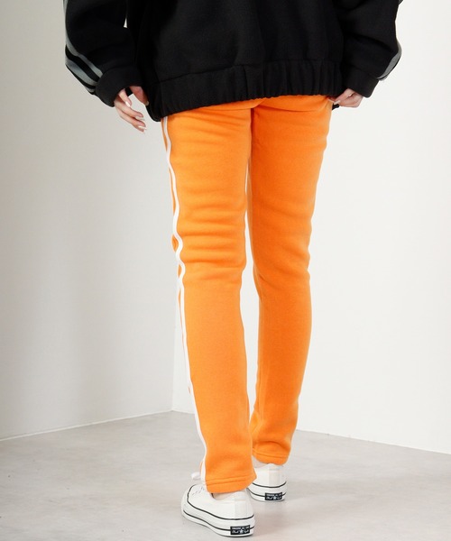 FUNALIVE（ファンアライブ）の「2line brushed lining skinny pants / 2ライン裏起毛スキニーパンツ unisex（その他パンツ・メンズ・ベージュ/杢グレー/ブラック×ベージュ/ブラック×ホワイト/オレンジ/ブラック×ブルー/ブラック系/サックスブルー・L/XL/M）」の20枚目の写真