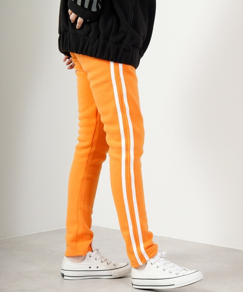 FUNALIVE（ファンアライブ）の「2line brushed lining skinny pants / 2ライン裏起毛スキニーパンツ unisex（その他パンツ・メンズ・ベージュ/杢グレー/ブラック×ベージュ/ブラック×ホワイト/オレンジ/ブラック×ブルー/ブラック系/サックスブルー・L/XL/M）」の18枚目の写真