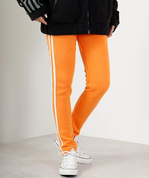 FUNALIVE（ファンアライブ）の「2line brushed lining skinny pants / 2ライン裏起毛スキニーパンツ unisex（その他パンツ・メンズ・ベージュ/杢グレー/ブラック×ベージュ/ブラック×ホワイト/オレンジ/ブラック×ブルー/ブラック系/サックスブルー・L/XL/M）」の17枚目の写真