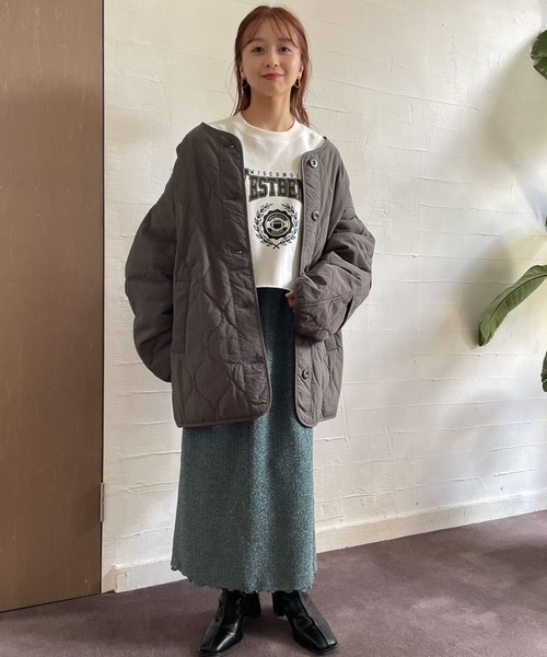 LOWRYS FARM(ローリーズファーム)の「アメフトカレッジショートLS 976829(スウェット・レディース・アイボリー/グレー/チャコールグレー/グリーン・FREE)」の6枚目の写真