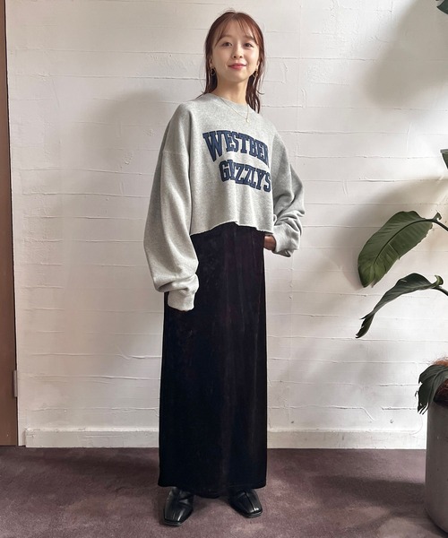 LOWRYS FARM(ローリーズファーム)の「アメフトカレッジショートLS 976829(スウェット・レディース・アイボリー/グレー/チャコールグレー/グリーン・FREE)」の14枚目の写真