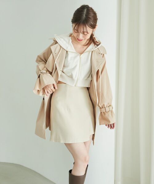 MAJESTIC LEGON（マジェスティックレゴン）の「ショートジップアップパーカー（パーカー・レディース・ライトグレー/アイボリー/ピンクベージュ・MEDIUM）」の8枚目の写真