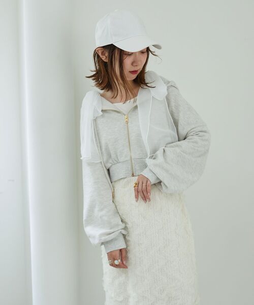 MAJESTIC LEGON（マジェスティックレゴン）の「ショートジップアップパーカー（パーカー・レディース・ライトグレー/アイボリー/ピンクベージュ・MEDIUM）」の13枚目の写真