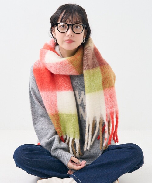 FREAK'S STORE（フリークスストア）の「ボリューム チェック フリンジ マフラー（マフラー・レディース・ピンク/オレンジ/イエロー/ブラウン・ONE SIZE）」の4枚目の写真