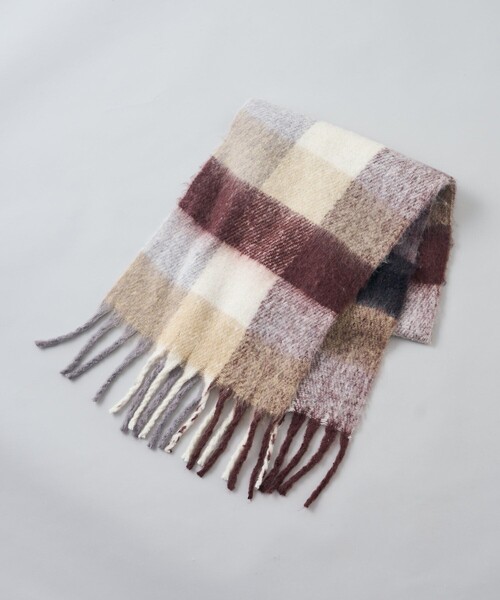 FREAK'S STORE（フリークスストア）の「ボリューム チェック フリンジ マフラー（マフラー・レディース・ピンク/オレンジ/イエロー/ブラウン・ONE SIZE）」の9枚目の写真