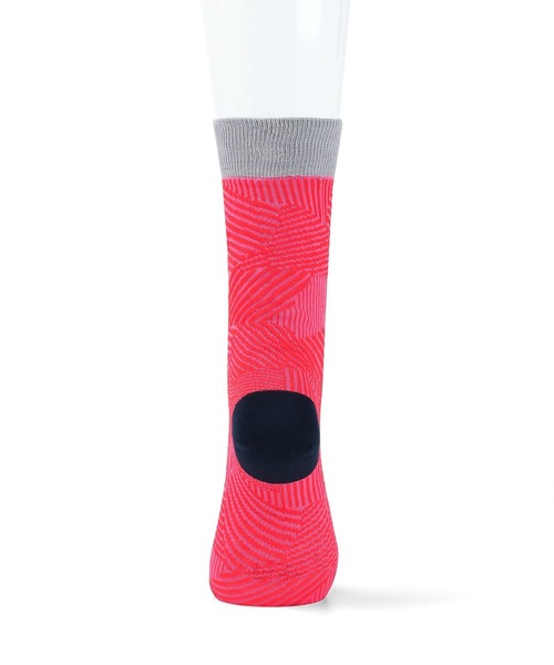 Vivienne Westwood ACCESSORIES（ヴィヴィアンウエストウッドアクセサリー）の「3D ジオメトリック ソックス【239157 841L】（ソックス/靴下・レディース・グレー/ブルー/イエロー/レッド・FREE）」の5枚目の写真