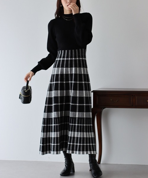 BLUEEAST(ブルーイースト)の「《ワンピースランキング1位獲得!/お気に入り2.6万人突破!/新柄追加/選べる着丈》チェックジャガードニットワンピース(ワンピース・レディース・ブラック/ブラウン/ベージュ/グレー/グレー系/ブラック系/ブラウン系/ネイビー系・MEDIUM/SMALL)」の16枚目の写真