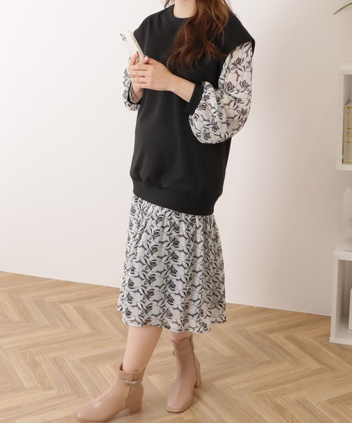 Lace Ladies(レースレディース)の「ニット レイヤード ボタニカル柄 フレア ワンピース(ワンピース・レディース・ブラック・M/XL)」の4枚目の写真