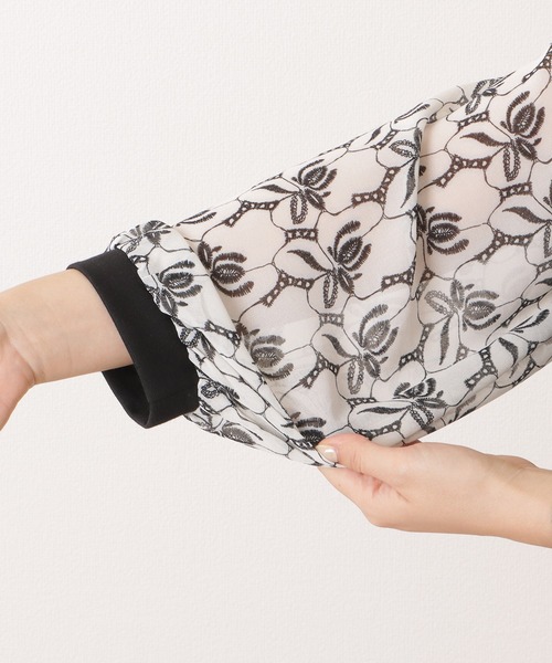 Lace Ladies(レースレディース)の「ニット レイヤード ボタニカル柄 フレア ワンピース(ワンピース・レディース・ブラック・M/XL)」の12枚目の写真