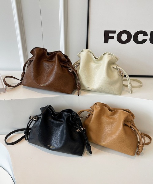 【 】フェイクレザー巾着ショルダーバッグ★国内発 セール】フェイクレザー巾着ショルダーバッグ（ショルダーバッグ
