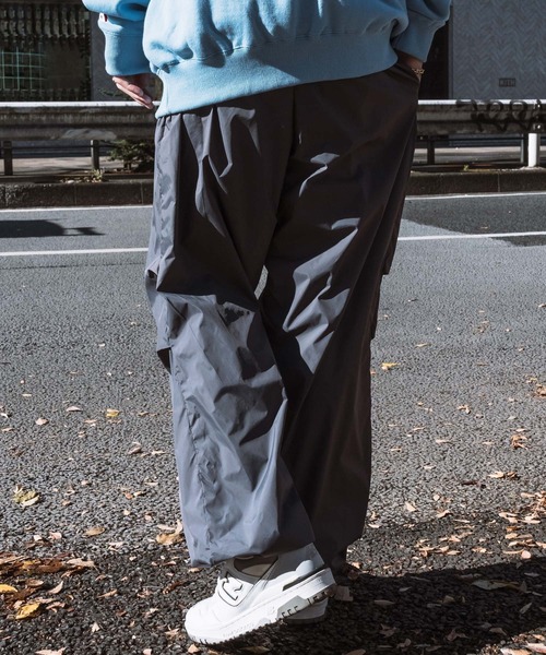 Subciety（サブサエティ）の「TUCK NYLON PANTS（その他パンツ・メンズ・ネイビー/パープル/ブラック/グレー・SMALL/MEDIUM/LARGE/X-LARGE/XX-LARGE）」の15枚目の写真