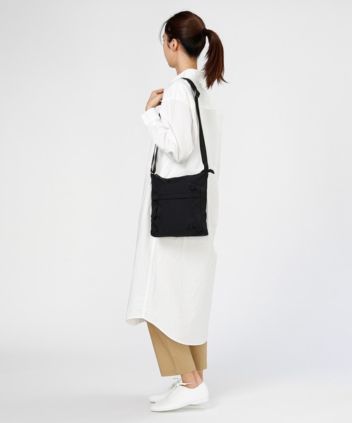 World Traveler(ワールドトラベラー)の「World Traveler/ワールドトラベラー ミラ ショルダーバッグ No.17531(ショルダーバッグ・メンズ・ベージュ/ピンク系1/ブラック・FREE)」の21枚目の写真