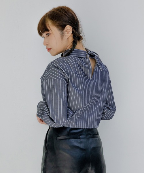 mimi toujours(ミミトゥジュール)の「バックリボン クロップド ブラウス mimi toujours×nono(シャツ/ブラウス・レディース・ブルー系その他/ホワイト/ピンク・M)」の3枚目の写真