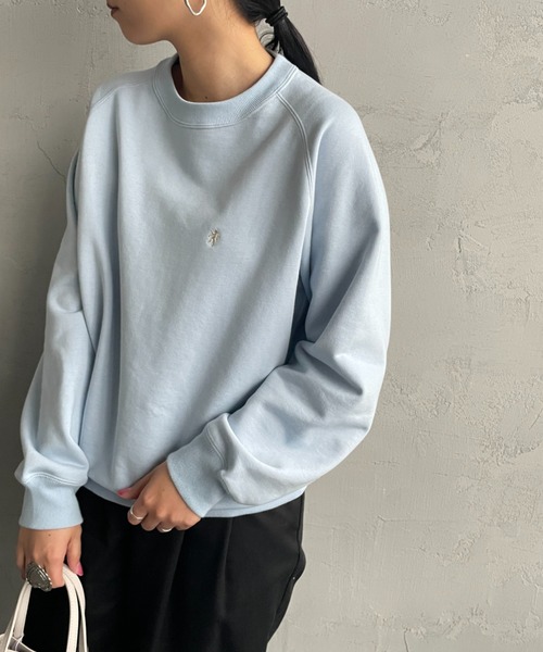 GYMPHLEX（ジムフレックス）の「[Gymphlex/ジムフレックス] スイングスリーブ ワンポイントロゴ刺繍スウェット（スウェット・レディース・サックスブルー/ライトグレー/イエロー・12）」の2枚目の写真