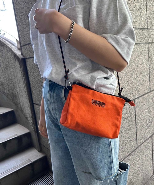 UNIVERSAL OVERALL(ユニバーサルオーバーオール)の「UNIVERSAL OVERALL / UO ネップサコッシュ / UVO-186(ボディバッグ/ウエストポーチ・レディース・サックスブルー/ブラック/オフホワイト/グレー/オレンジ・ONESIZE)」の17枚目の写真