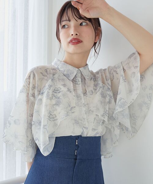 MAJESTIC LEGON(マジェスティックレゴン)の「シアーケープブラウス(シャツ/ブラウス・レディース・グレー/A/ホワイト系その他2/アイボリー/ブラック/ホワイト系その他/グレー系その他・MEDIUM)」の8枚目の写真