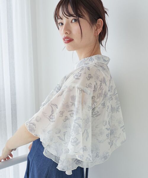 MAJESTIC LEGON(マジェスティックレゴン)の「シアーケープブラウス(シャツ/ブラウス・レディース・グレー/A/ホワイト系その他2/アイボリー/ブラック/ホワイト系その他/グレー系その他・MEDIUM)」の9枚目の写真