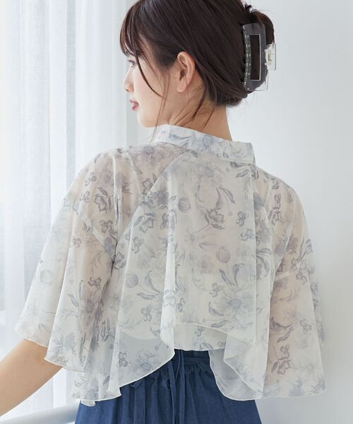 MAJESTIC LEGON(マジェスティックレゴン)の「シアーケープブラウス(シャツ/ブラウス・レディース・グレー/A/ホワイト系その他2/アイボリー/ブラック/ホワイト系その他/グレー系その他・MEDIUM)」の10枚目の写真