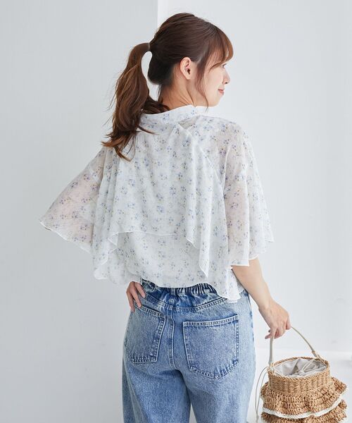 MAJESTIC LEGON(マジェスティックレゴン)の「シアーケープブラウス(シャツ/ブラウス・レディース・グレー/A/ホワイト系その他2/アイボリー/ブラック/ホワイト系その他/グレー系その他・MEDIUM)」の17枚目の写真