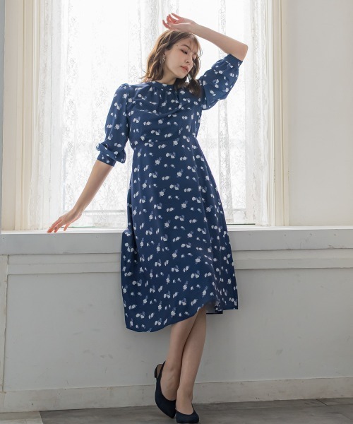 ketty（ケティ）の「フラワープリントギャザーフレアワンピース（ワンピース・レディース・アイボリー/ダークネイビー・M）」の15枚目の写真