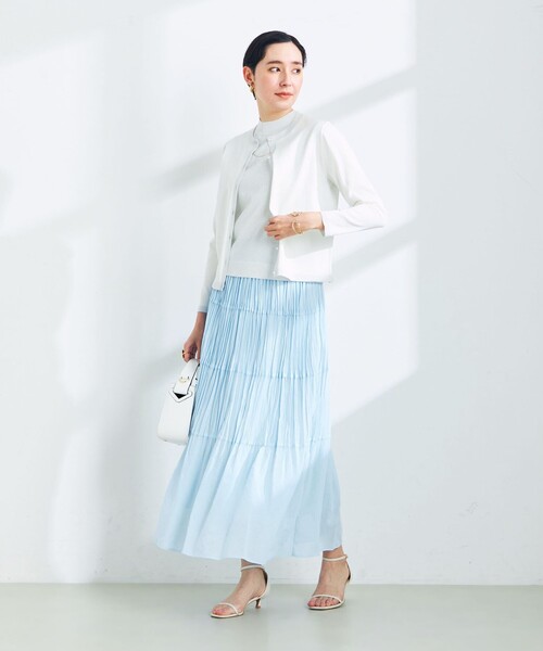 NOLLEY’S Sophi(ノーリーズソフィ)の「《手洗い可能》ラメ配色クルーネックカーディガン(カーディガン/ボレロ・レディース・シルバー/ブラック/ゴールド/サーモンピンク・38/36)」の5枚目の写真