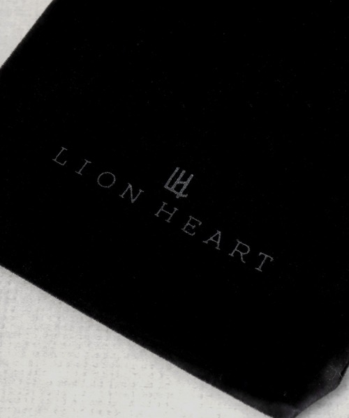 LION HEART(ライオンハート)の「LH HOWL スタッズピアスタテガミシンボル(ピアス(片耳用)・メンズ・シルバー・ONE SIZE)」の3枚目の写真