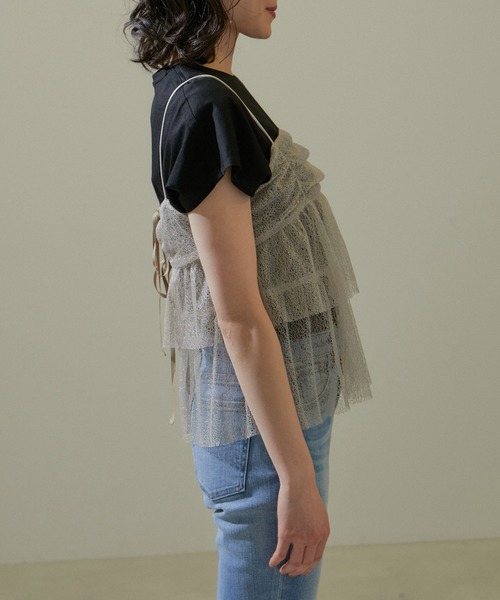 SALON adam et rope'（サロン アダム エ ロペ）の「【WEB限定】2WAYメロンチュールキャミソール/ビスチェ（キャミソール・レディース・ブラック/ブラウン・FREE）」の13枚目の写真