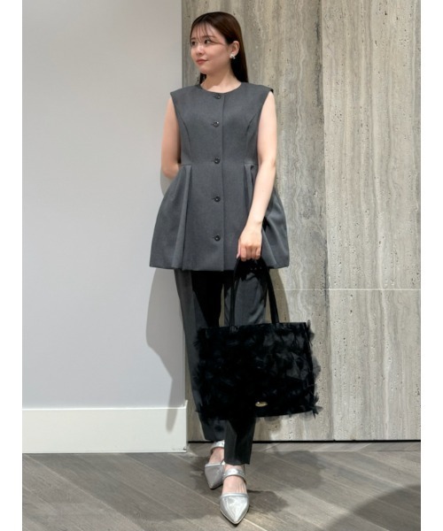 CELFORD（セルフォード）の「ペプラムセットアップ（ワンピース・レディース・ブラック/ベージュ/グレー・38/36）」の3枚目の写真