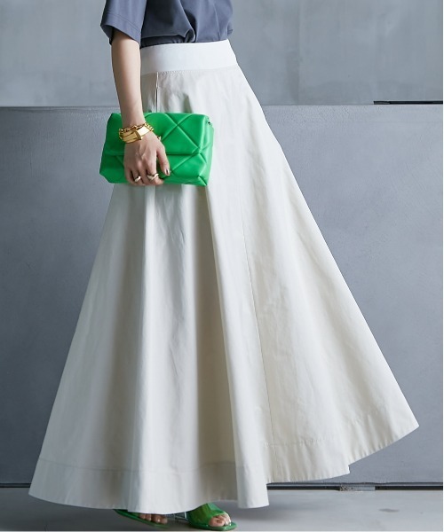 GEVS.(ジェイヴィス)の「 フレアマキシスカート <大きいサイズ有>GEVS.(スカート・レディース・ベージュ/オレンジ/ブラック・LL/L/M/5L/4L/3L)」の2枚目の写真