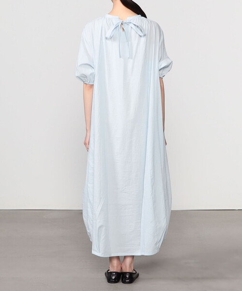 Bshop(ビショップ)の「eunoia | コットン ボリュームワンピース WOMEN(ワンピース・レディース・ブルー/ブラック・M)」の5枚目の写真