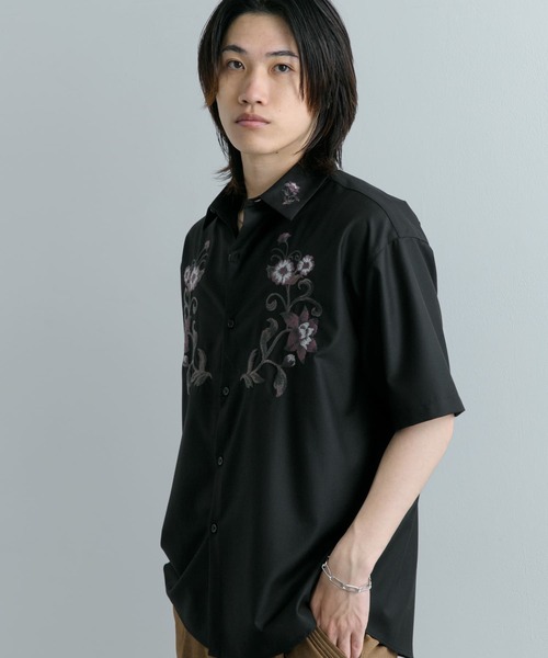 SENSE OF PLACE by URBAN RESEARCH（センスオブプレイスバイアーバンリサーチ）の「ボタニカルシシュウシャツ(5分袖)（シャツ/ブラウス・メンズ・ホワイト/ブラック/グレー・LARGE/MEDIUM）」の16枚目の写真