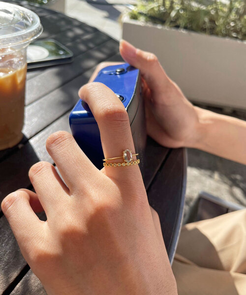 SLOBE IENA（スローブイエナ）の「Pondichery/ポンディシェリ ハーフエタニティリング（リング・レディース・スカイブルー/ホワイト系その他/ライトグリーン/レッド/その他2・3/10）」の16枚目の写真