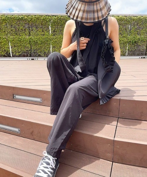 【ZOZO限定カラー】フリルデザイン2wayバッグ(comochi select) / ポンチ フリルバッグ ショルダーバッグ トートバッグ ハンドバッグ マルシェバッグ（トートバッグ）｜ISOOK（アイスー）