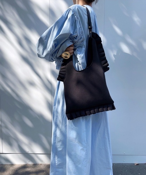 【ZOZO限定カラー】フリルデザイン2wayバッグ(comochi select) / ポンチ フリルバッグ ショルダーバッグ トートバッグ ハンドバッグ マルシェバッグ（トートバッグ）｜ISOOK（アイスー）