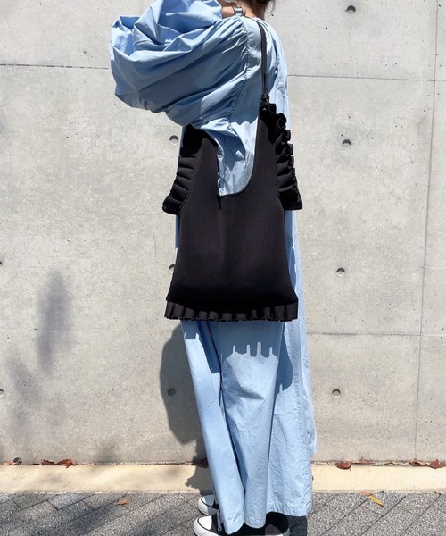 【ZOZO限定カラー】フリルデザイン2wayバッグ(comochi select) / ポンチ フリルバッグ ショルダーバッグ トートバッグ ハンドバッグ マルシェバッグ（トートバッグ）｜ISOOK（アイスー）