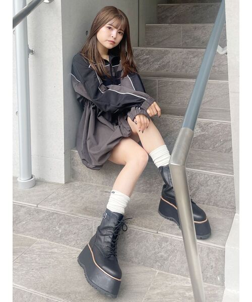 MURUA（ムルーア）の「トラックバルーンミニワンピース（ワンピース・レディース・ネイビー/レッド/ブラック・FREE）」の17枚目の写真