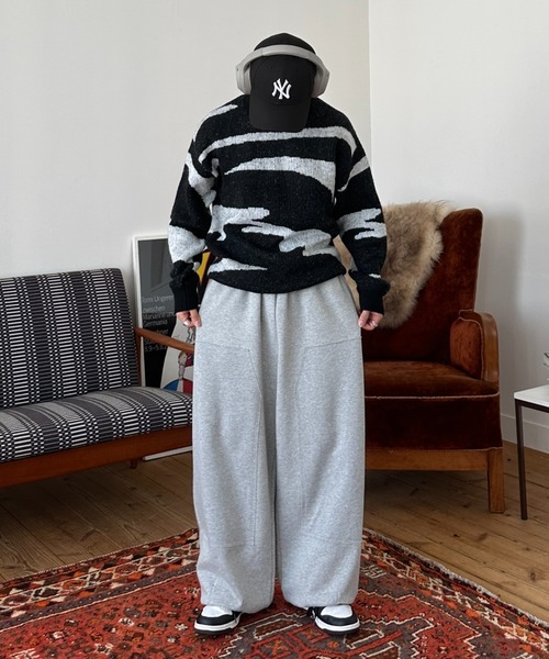 ADAMASTE(アダマスト)の「double knee draw cord sweat pants - ダブルニードローコードスウェットパンツ(スウェット・メンズ・グレー/ブラック/ブラウン・MEDIUM/LARGE)」の11枚目の写真