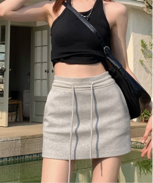 Jasmine Grandiflorum(ジャスミングランディフローラム)の「【Jasmine】スウェットミニスカート(スカート・レディース・ブラック/グレー/ホワイト・MEDIUM/LARGE/SMALL)」の3枚目の写真