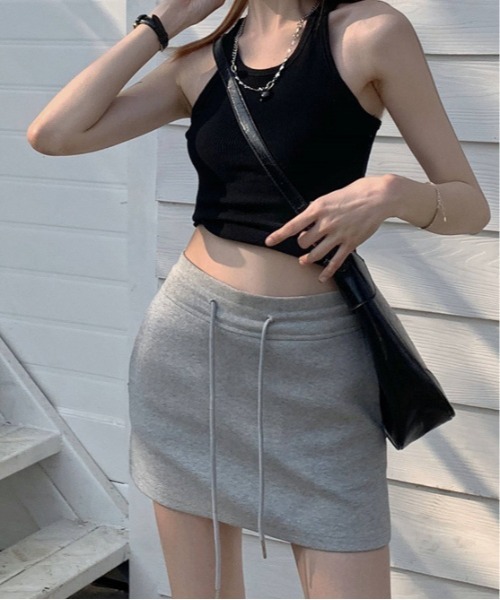 Jasmine Grandiflorum(ジャスミングランディフローラム)の「【Jasmine】スウェットミニスカート(スカート・レディース・ブラック/グレー/ホワイト・MEDIUM/LARGE/SMALL)」の8枚目の写真