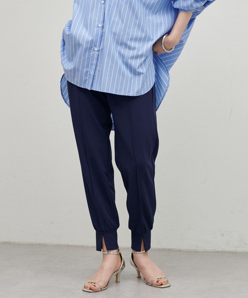 LARUTA(ラルータ)の「【LARUTA】カットジョーゼットジョグパンツ(その他パンツ・レディース・ネイビー/ブラック/ブラウン/アイボリー・LARGE/MEDIUM)」の1枚目の写真