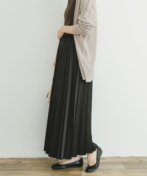 ITEMS URBANRESEARCH（アイテムズ アーバンリサーチ）の「アコーディオンプリーツスカート（スカート・レディース・ブラック/グレー・FREE）」の2枚目の写真
