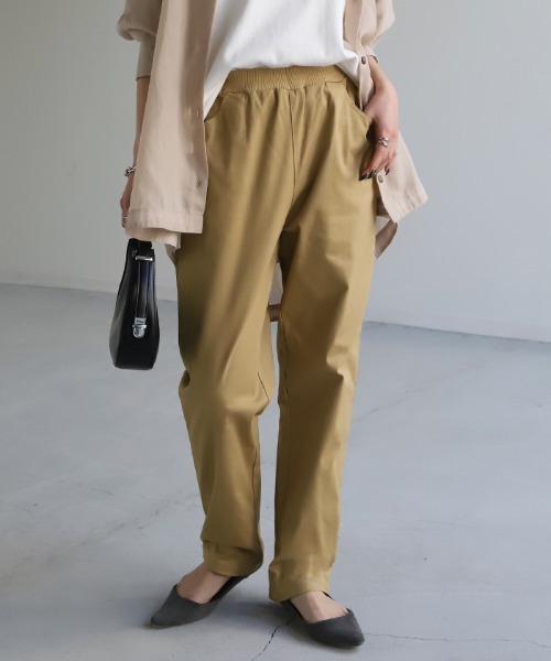 HUG.U(ハグユー)の「進化系テーパードパンツ(チノパンツ・レディース・サンドベージュ/ダークグレー/ブラック/カーキ/ライトベージュ・M(レギュラー丈)/M(トール丈)/L(レギュラー丈)/L(トール丈)/XL(レギュラー丈)/XL(トール丈)/2XL(レギュラー丈)/2XL(トール丈))」の3枚目の写真