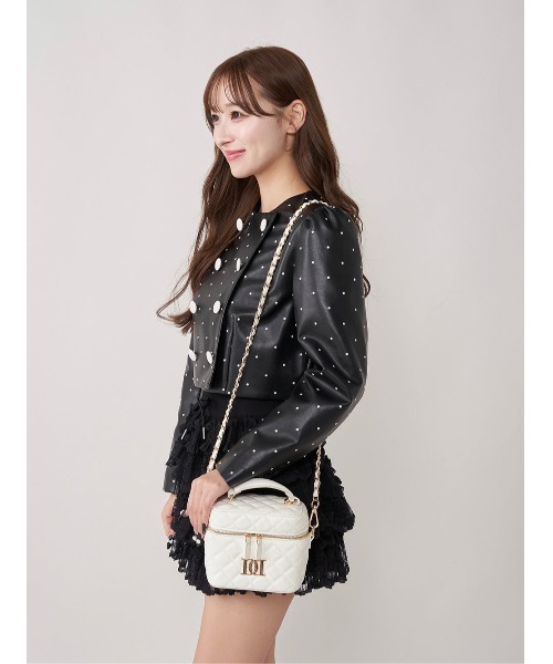 Darich（ダーリッチ）の「キルティングスクエアミニバッグ(ゴールドパーツ)（ハンドバッグ・レディース・ホワイト/ピンク/サックスブルー/ブラック/ベージュ・FREE）」の14枚目の写真