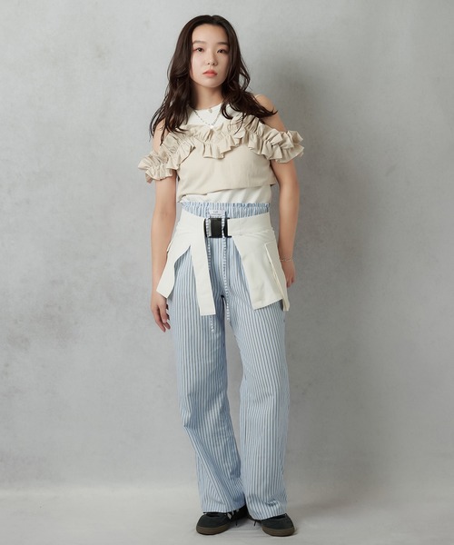 Lull（ルル）の「【Lull / ルル】フリルオフショルキャミビスチェ（キャミソール・レディース・チャコール/キナリ/ブラック・ONESIZE）」の13枚目の写真