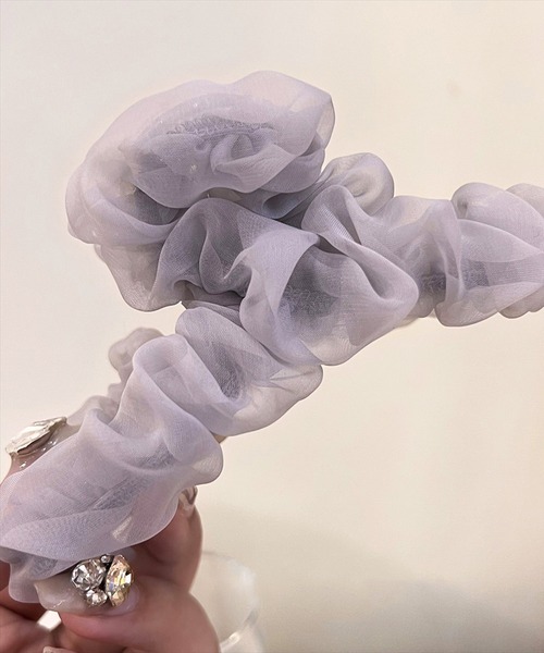 BAYBLO（ベイブロ）の「(SB)オーガンジー シュシュ バンス ヘアクリップ（バレッタ/ヘアクリップ・レディース・グレー/グレイッシュベージュ/ブラック/アイボリー・ONE SIZE）」の14枚目の写真