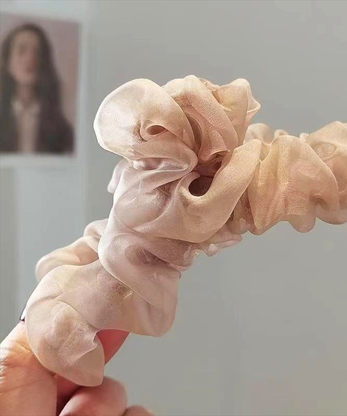 BAYBLO（ベイブロ）の「(SB)オーガンジー シュシュ バンス ヘアクリップ（バレッタ/ヘアクリップ・レディース・グレー/グレイッシュベージュ/ブラック/アイボリー・ONE SIZE）」の15枚目の写真