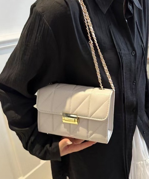 CALIFORNIA OUTFITTERS（カリフォルニア アウトフィッターズ）の「3-9B1 チェーン ショルダーバッグ（ショルダーバッグ・レディース・ブラック/アイボリー・ONESIZE）」の6枚目の写真