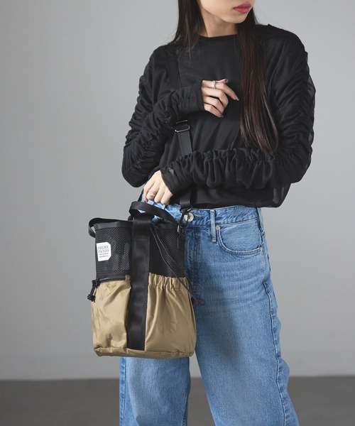 FREDRIK PACKERS(フレドリックパッカーズ)の「【FREDRIK PACKERS】≪別注≫COLUMN TOTE ショルダーバッグ/手提げトート/巾着(ショルダーバッグ・レディース・レオパード/ブラック/ベージュ/ブラック系1/ブラック系2/ブラック系その他3・FREE)」の17枚目の写真