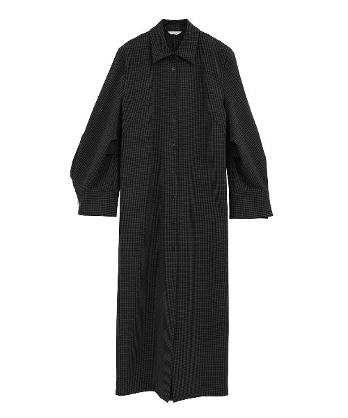 CLANE(クラネ)の「POWER SHOULDER CHECK SHIRT ONEPIECE(ワンピース・レディース・ベージュ/グレー・1/2)」の11枚目の写真