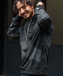 1minute 1second｜ワンミニットワンセカンドのトップス（ペイズリー柄